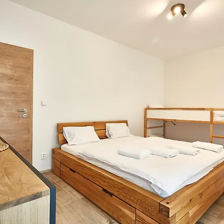 Mountain Klinovec Hexagon Daire