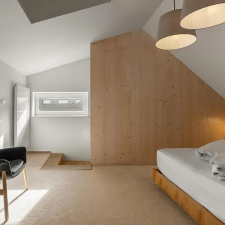 Mountain Klinovec Hexagon Daire *
